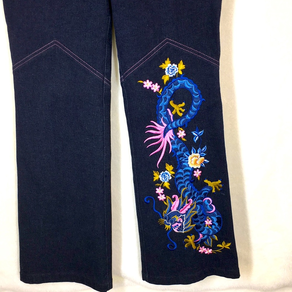 Escada 40 Jeans Dragon Pink Gold Green